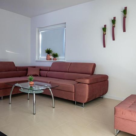 Апартаменти Apartament Przy Parku Z Duzym Tarasem ,Prywatny Parking Свіноуйсьце Екстер'єр фото