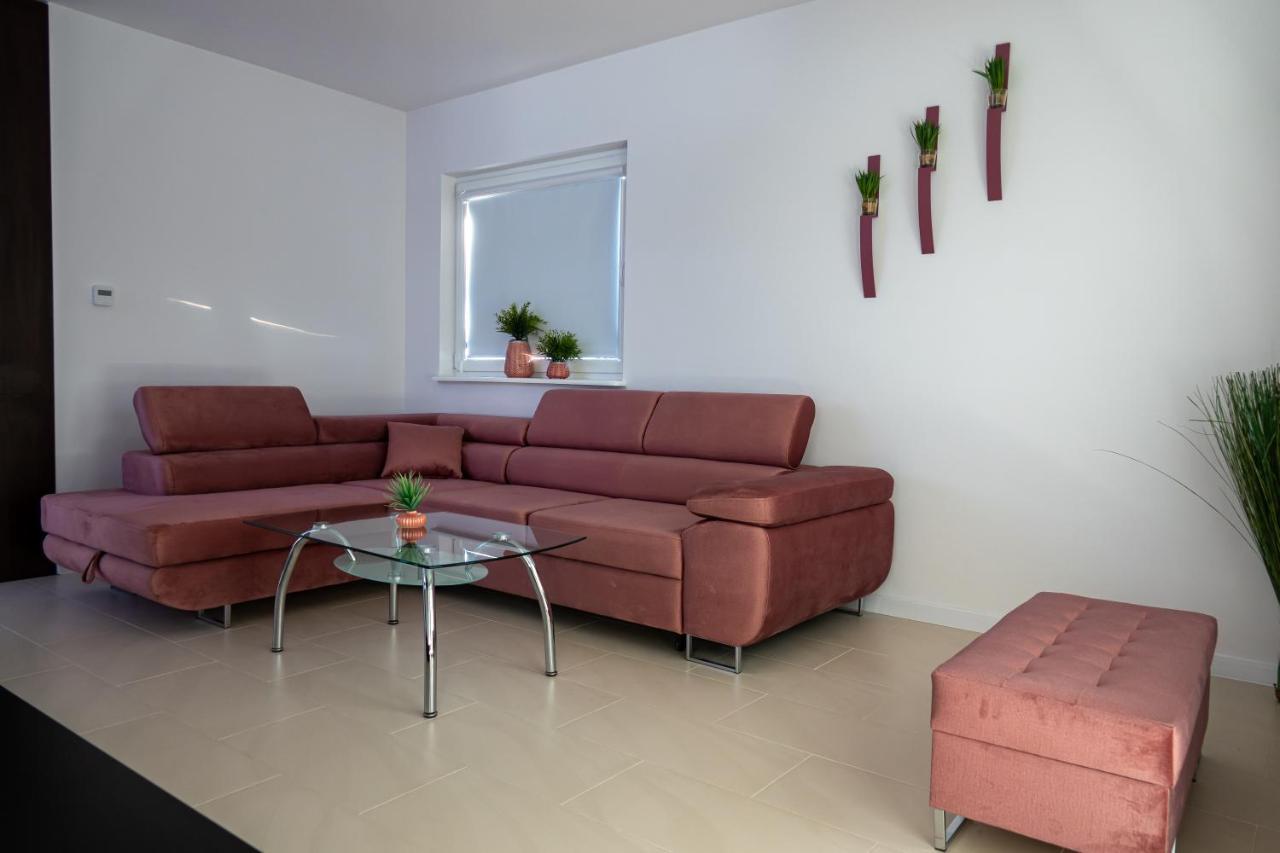 Апартаменти Apartament Przy Parku Z Duzym Tarasem ,Prywatny Parking Свіноуйсьце Екстер'єр фото