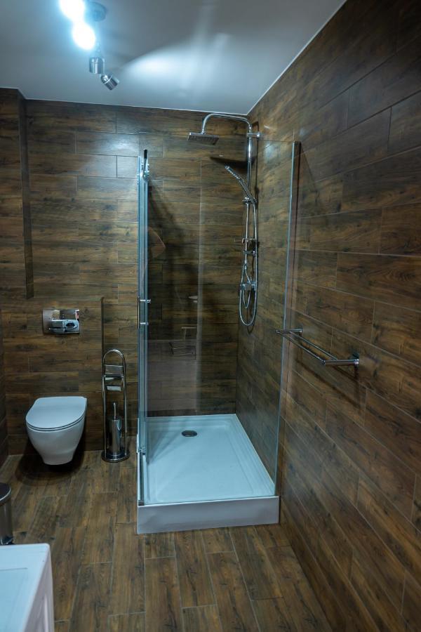 Апартаменти Apartament Przy Parku Z Duzym Tarasem ,Prywatny Parking Свіноуйсьце Екстер'єр фото