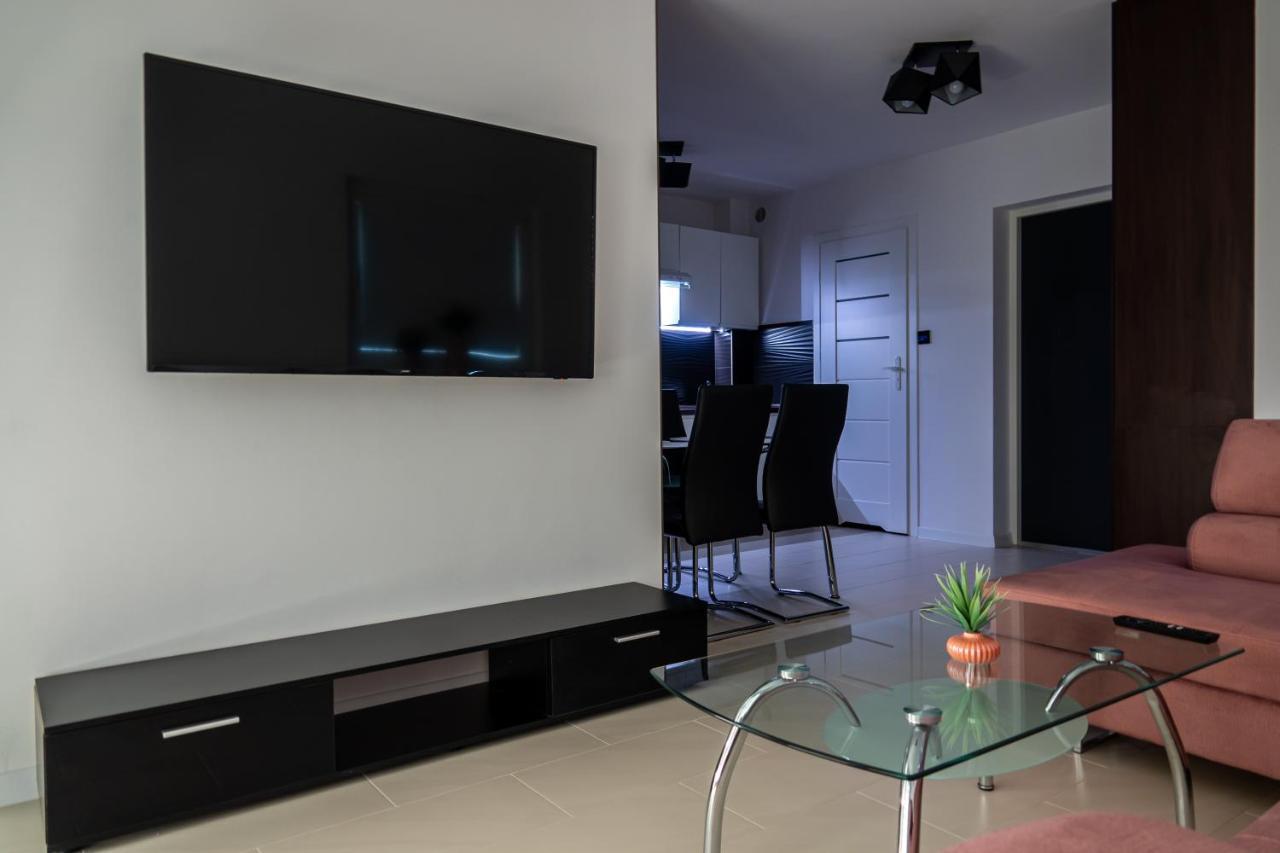 Апартаменти Apartament Przy Parku Z Duzym Tarasem ,Prywatny Parking Свіноуйсьце Екстер'єр фото